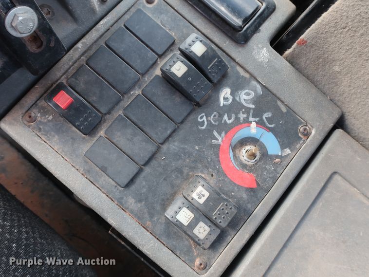 image for item DG4228 2005 Caterpillar 938G wheel loader