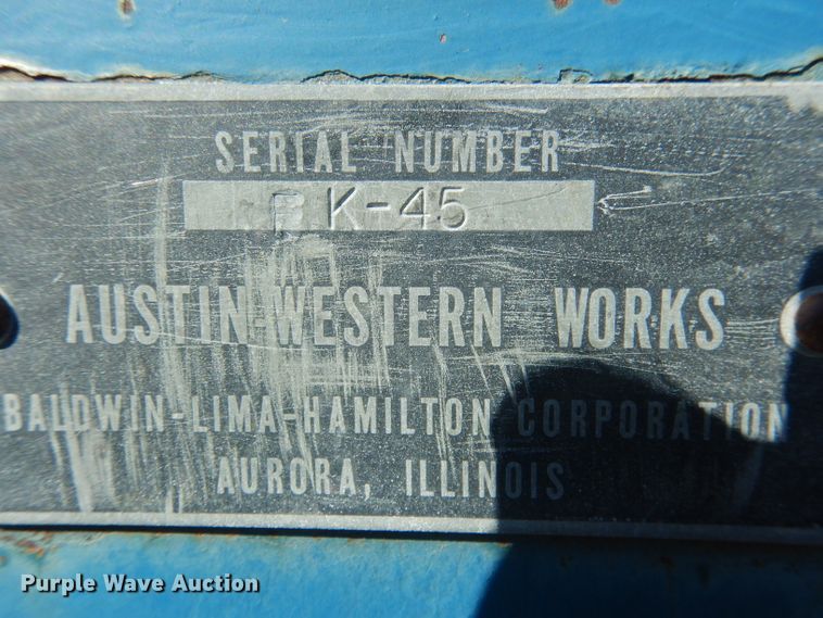 image for item DG5840 1985 International 2375 crane truck