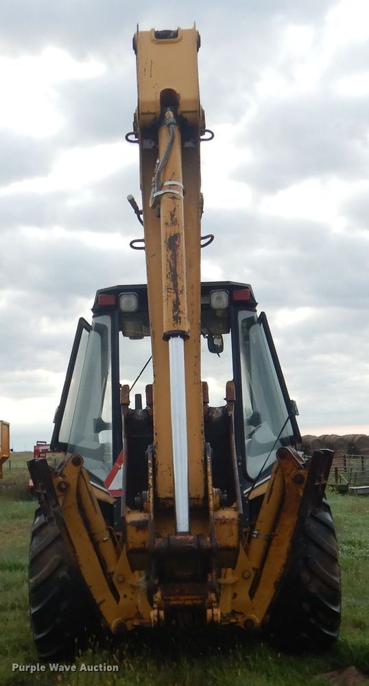 image for item DG5844 1993 Caterpillar 436B backhoe