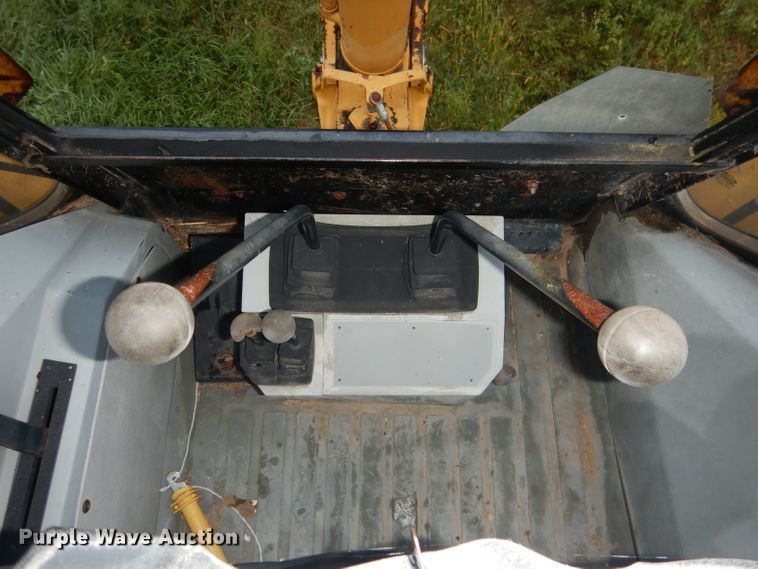 image for item DG5844 1993 Caterpillar 436B backhoe