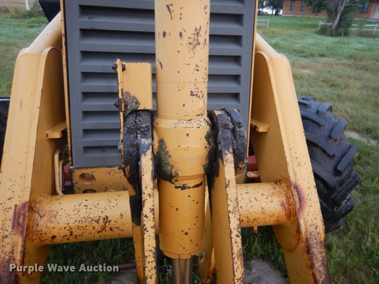 image for item DG5844 1993 Caterpillar 436B backhoe