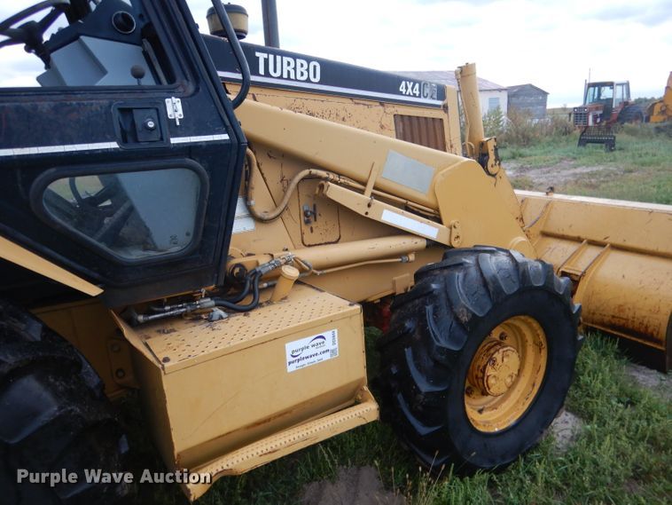 image for item DG5844 1993 Caterpillar 436B backhoe