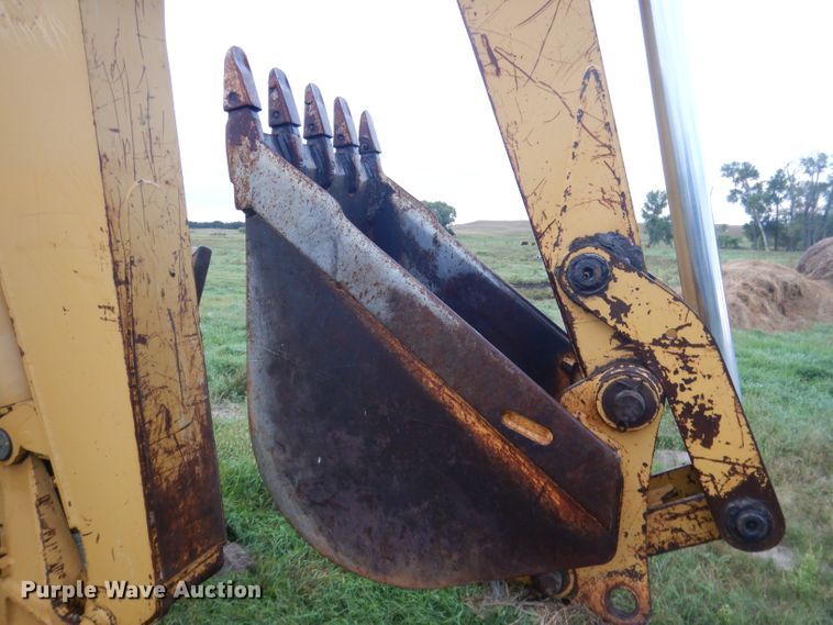 image for item DG5844 1993 Caterpillar 436B backhoe