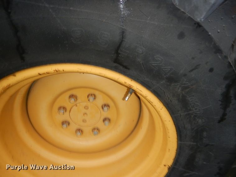 image for item DG5844 1993 Caterpillar 436B backhoe