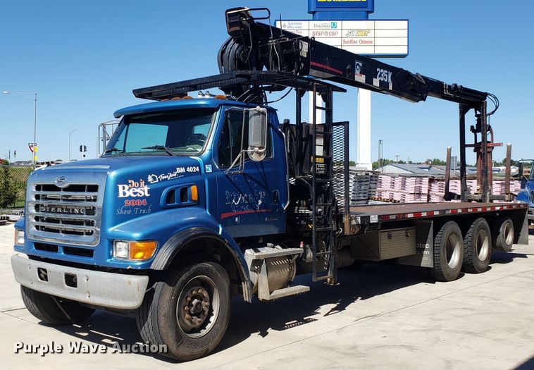 image for item DG7567 2004 Sterling L-Line crane truck
