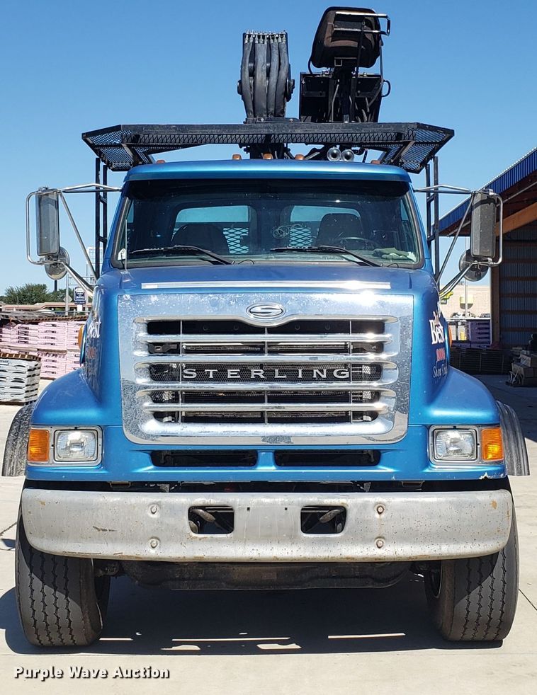 image for item DG7567 2004 Sterling L-Line crane truck