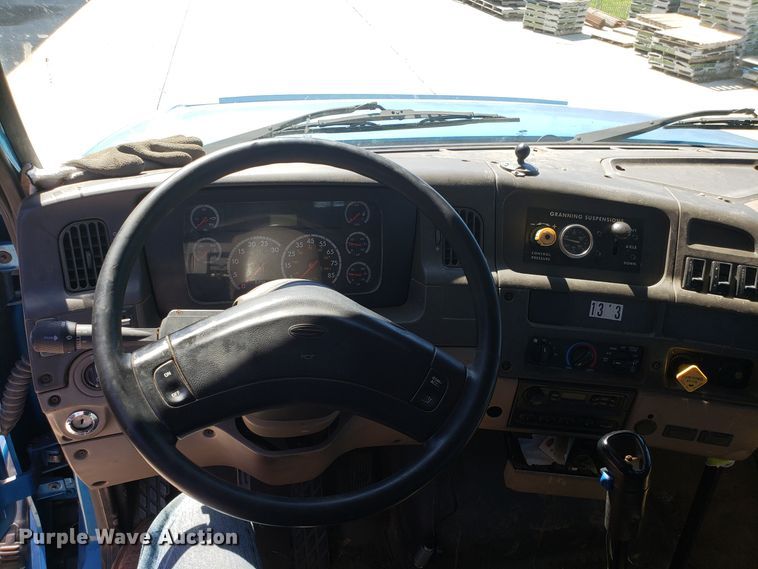 image for item DG7567 2004 Sterling L-Line crane truck