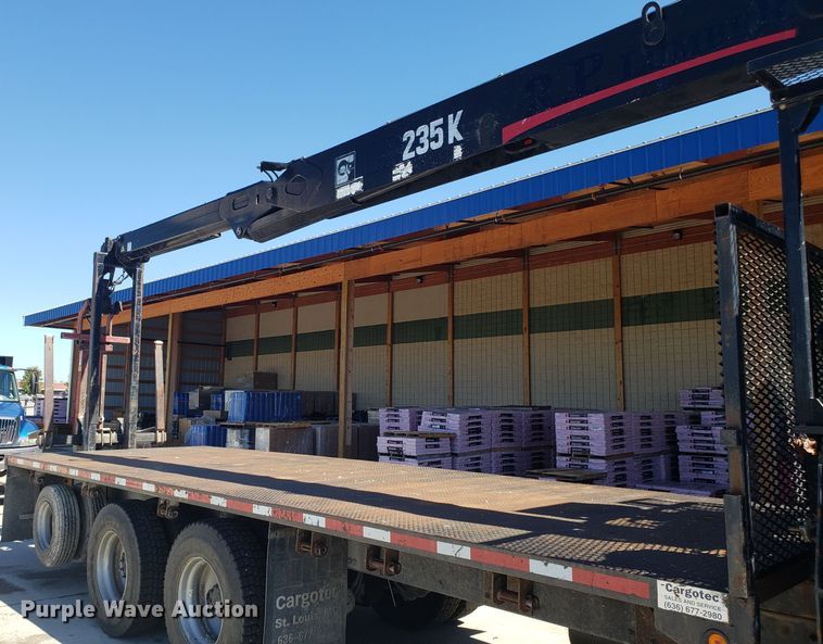 image for item DG7567 2004 Sterling L-Line crane truck