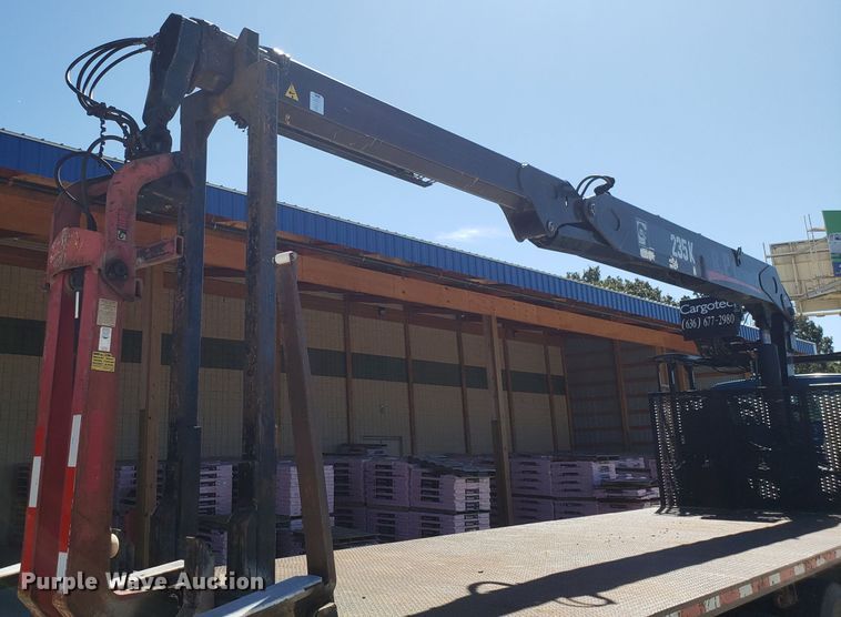 image for item DG7567 2004 Sterling L-Line crane truck