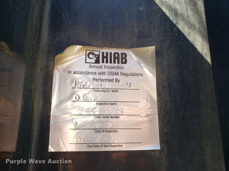 image for item DG7567 2004 Sterling L-Line crane truck