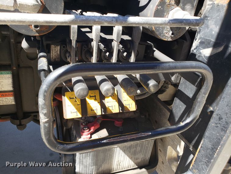 image for item DG7567 2004 Sterling L-Line crane truck