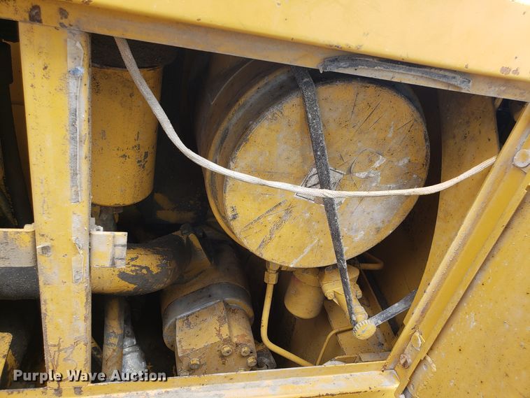 image for item DG7624 1994 Caterpillar 988F wheel loader