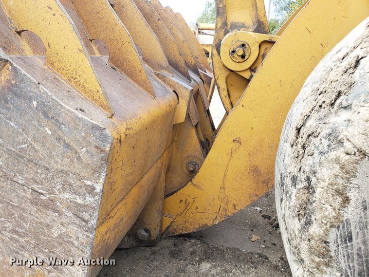 image for item DG7624 1994 Caterpillar 988F wheel loader