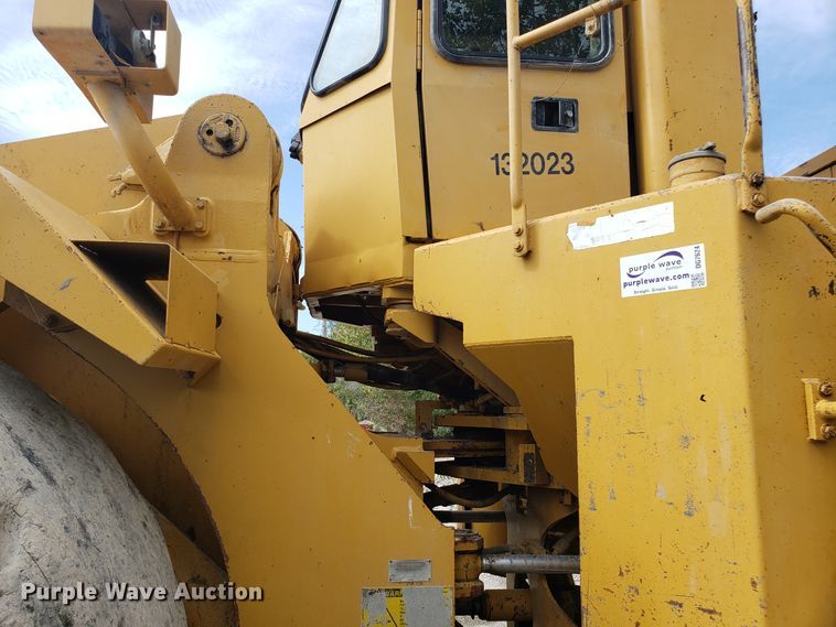 image for item DG7624 1994 Caterpillar 988F wheel loader