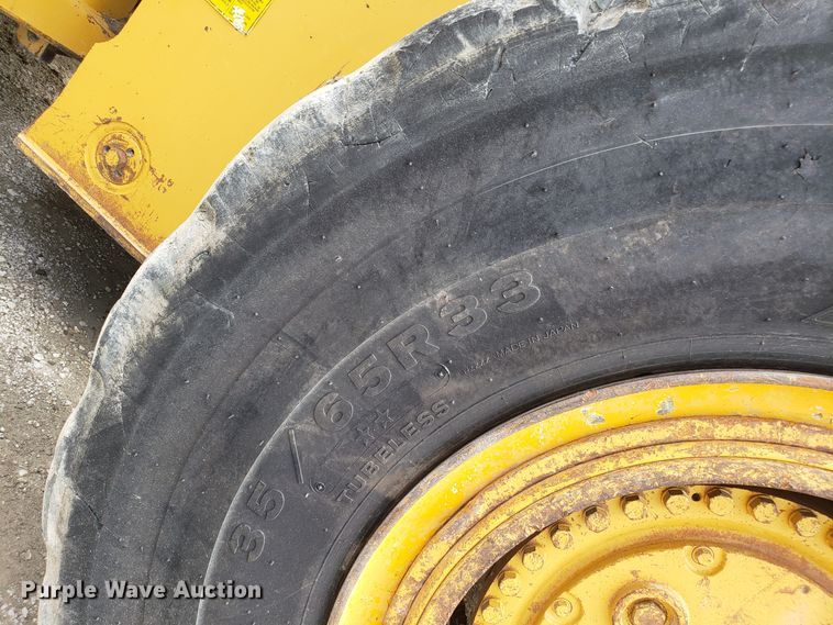 image for item DG7624 1994 Caterpillar 988F wheel loader