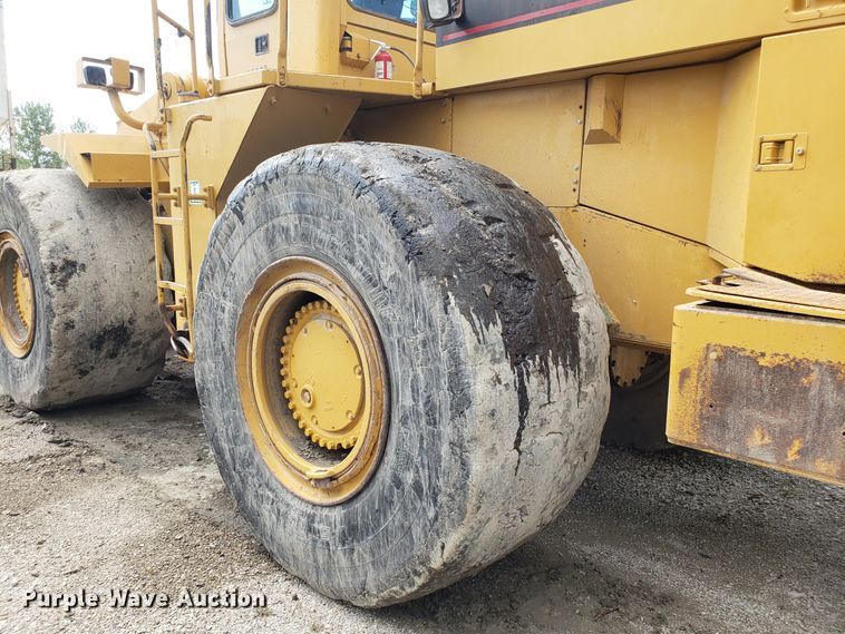 image for item DG7624 1994 Caterpillar 988F wheel loader