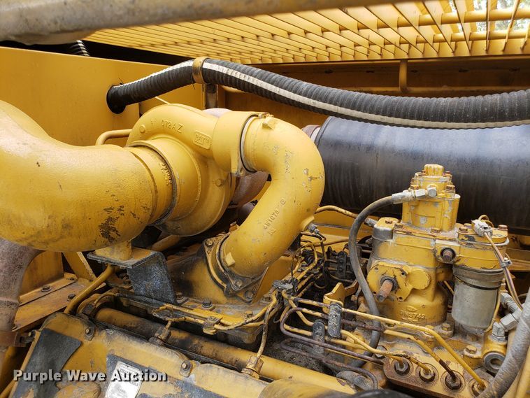 image for item DG7624 1994 Caterpillar 988F wheel loader