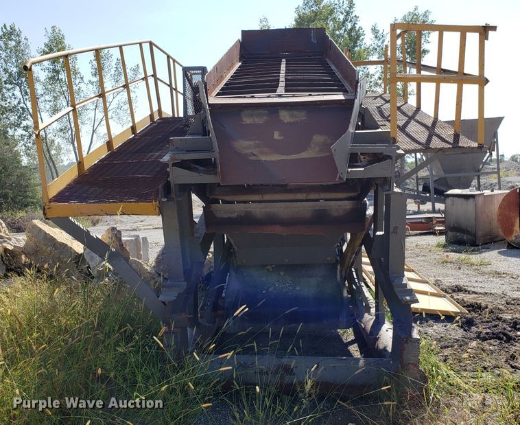 image for item DG7626 Hewitt Robins two deck screen