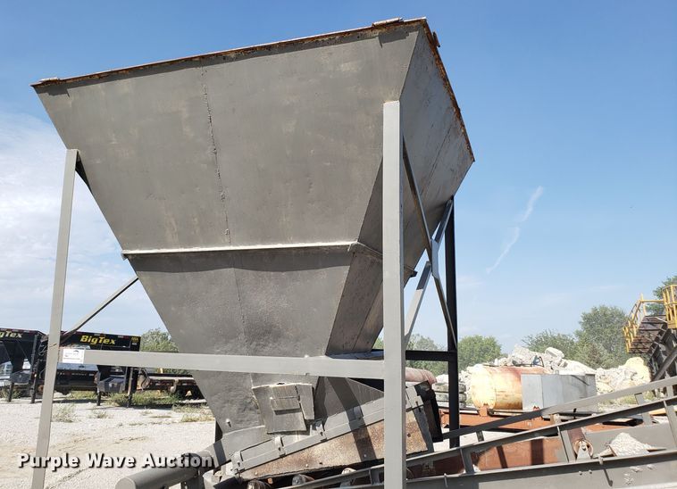 image for item DG7633 Bulk bin