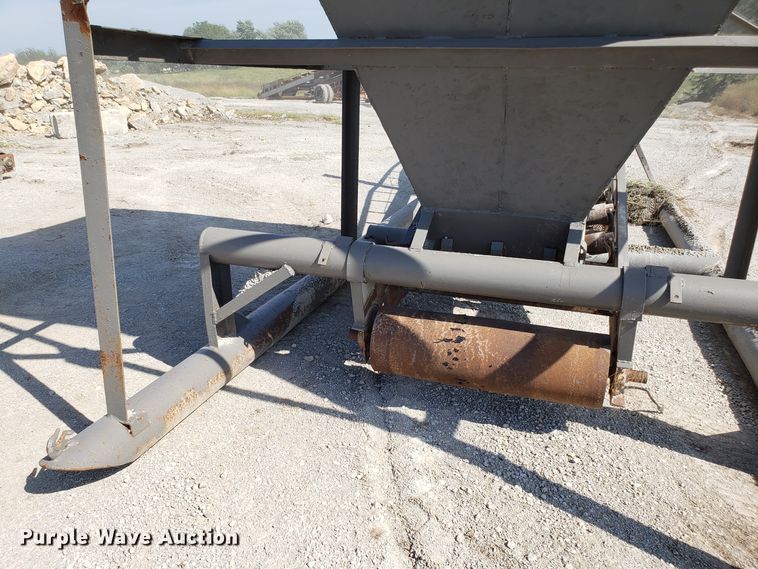 image for item DG7633 Bulk bin