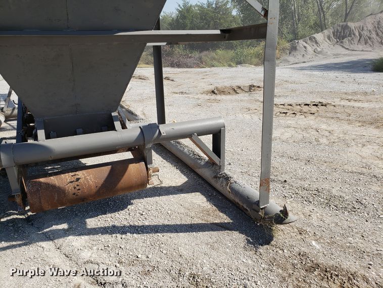 image for item DG7633 Bulk bin