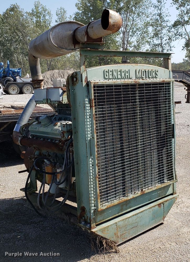 image for item DG7634 Detroit Diesel 8V71 V8 diesel engine