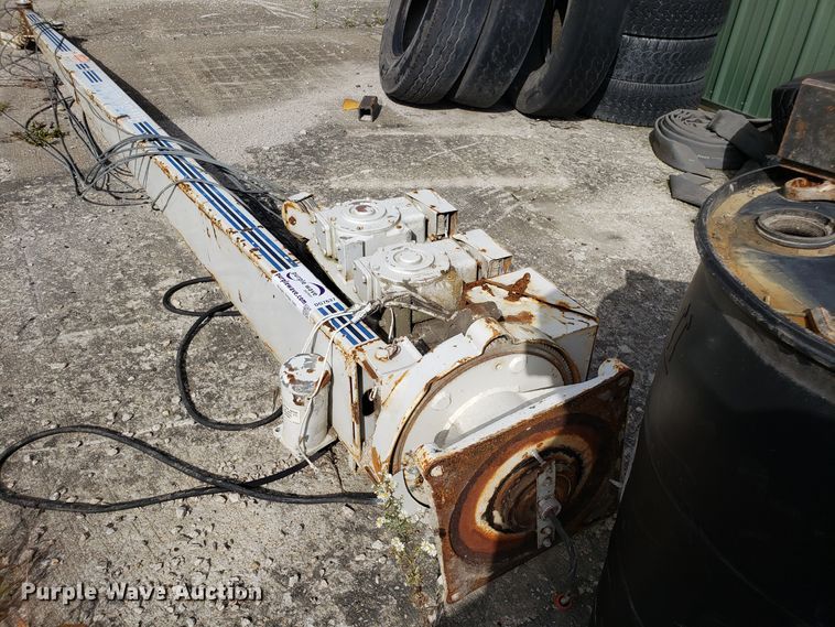 image for item DG7637 Autocrane