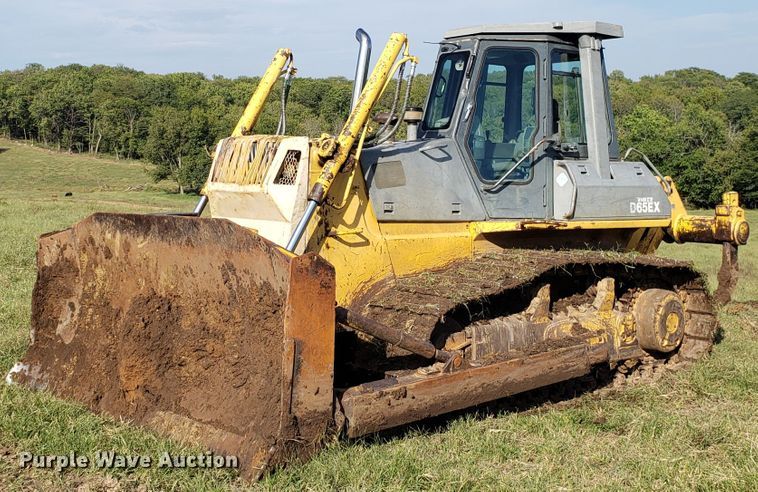 image for item DG7638 1998 Komatsu D65EX-12 dozer