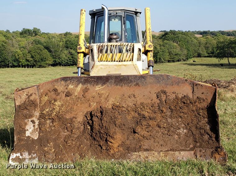 image for item DG7638 1998 Komatsu D65EX-12 dozer