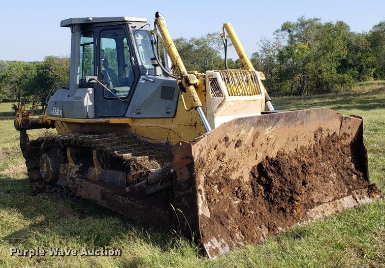 image for item DG7638 1998 Komatsu D65EX-12 dozer