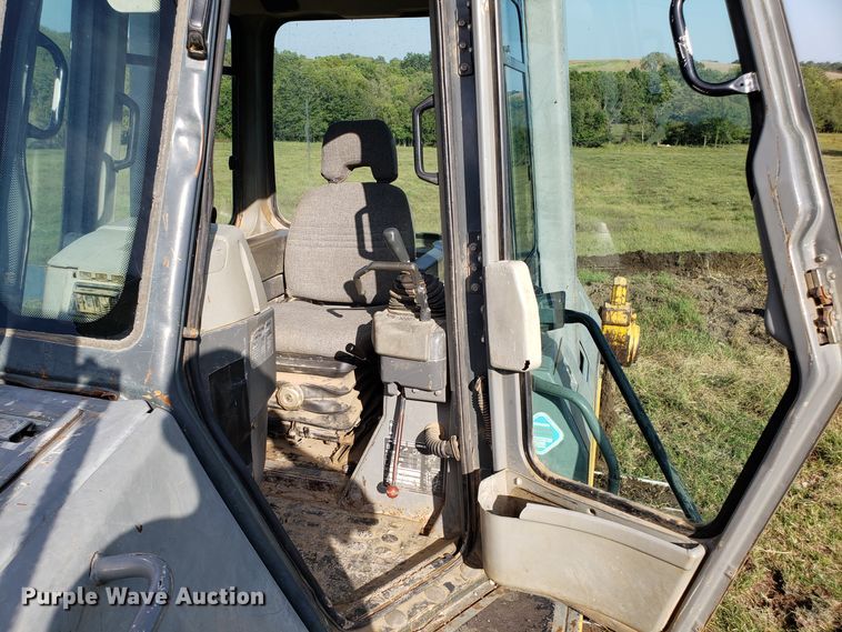 image for item DG7638 1998 Komatsu D65EX-12 dozer