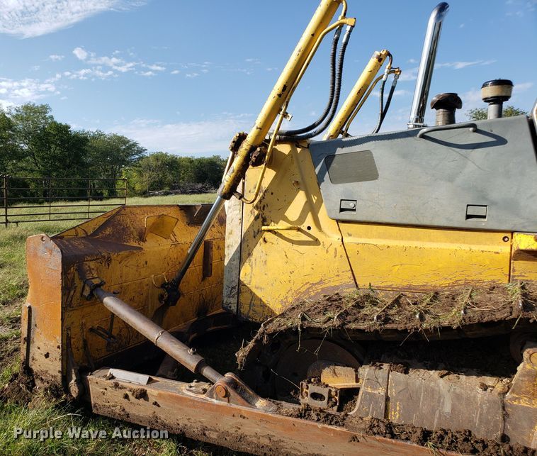 image for item DG7638 1998 Komatsu D65EX-12 dozer