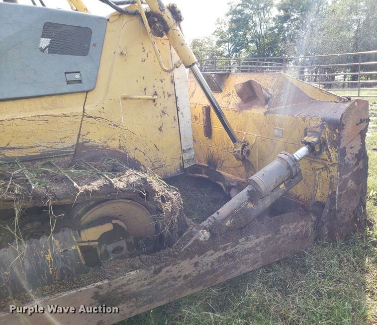 image for item DG7638 1998 Komatsu D65EX-12 dozer