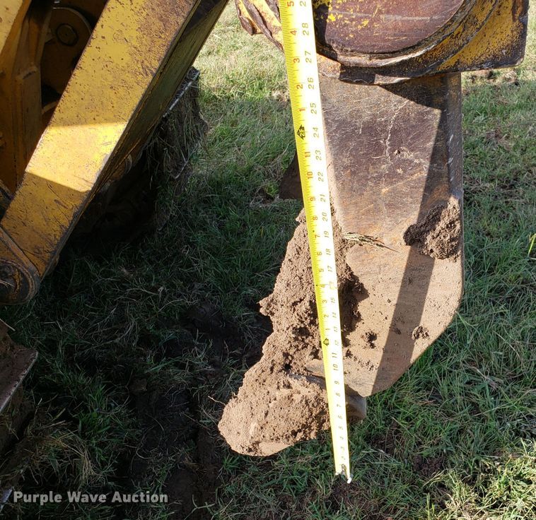 image for item DG7638 1998 Komatsu D65EX-12 dozer