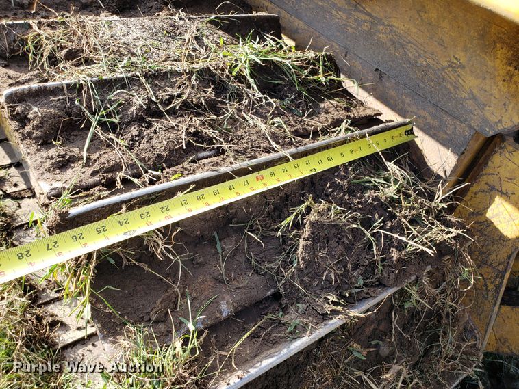 image for item DG7638 1998 Komatsu D65EX-12 dozer