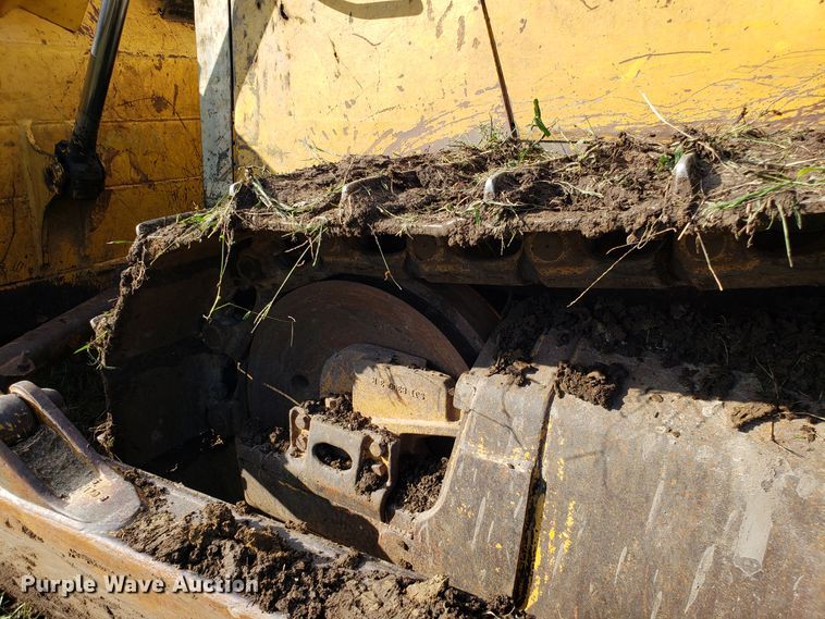 image for item DG7638 1998 Komatsu D65EX-12 dozer