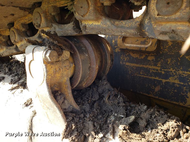 image for item DG7638 1998 Komatsu D65EX-12 dozer