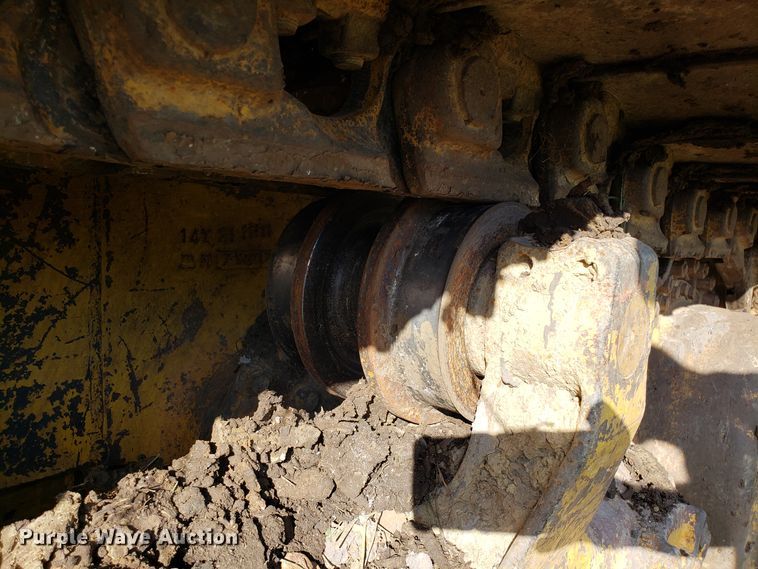 image for item DG7638 1998 Komatsu D65EX-12 dozer