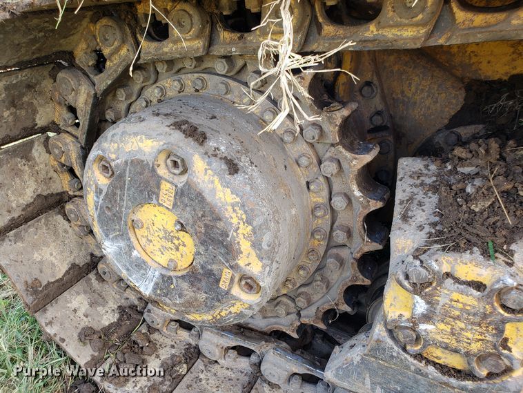 image for item DG7638 1998 Komatsu D65EX-12 dozer