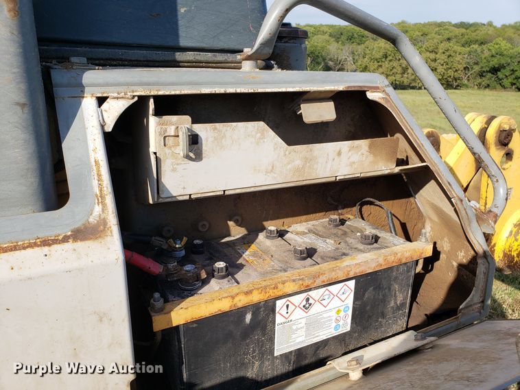 image for item DG7638 1998 Komatsu D65EX-12 dozer