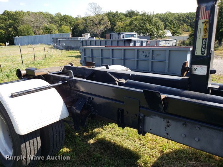 image for item DG7644 2014 Freightliner Business Class M2 hooklift truck