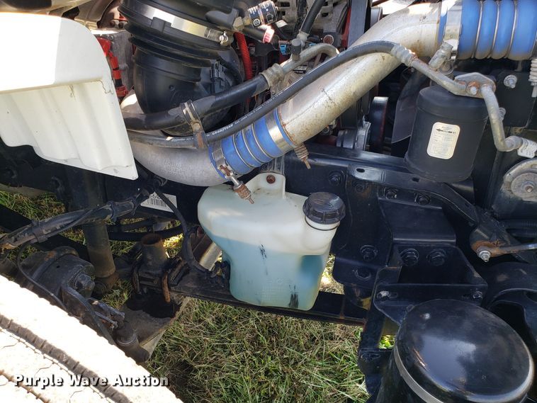 image for item DG7644 2014 Freightliner Business Class M2 hooklift truck