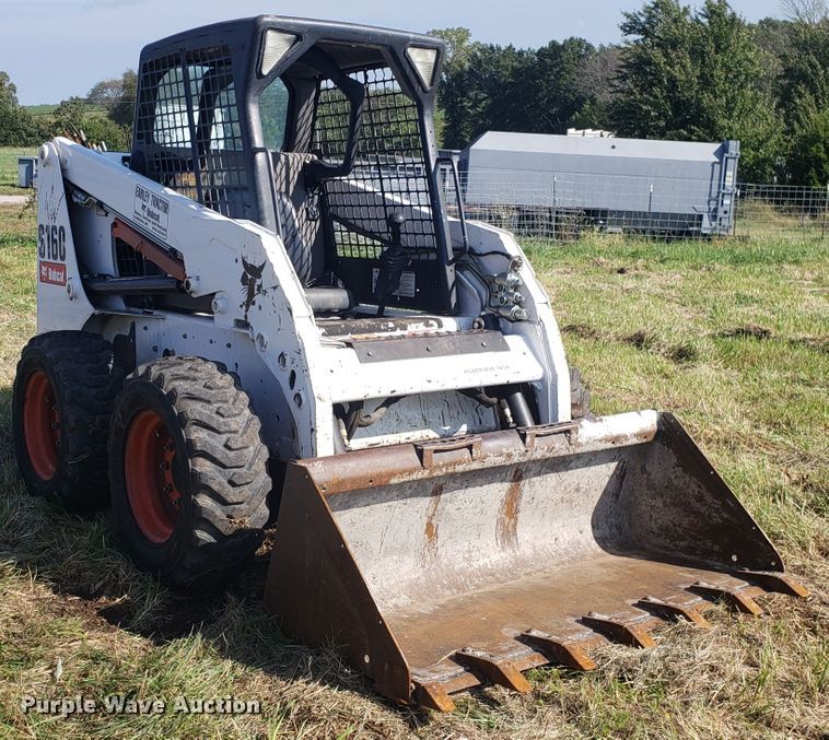 image for item DG7645 2008 Bobcat S160 skid steer