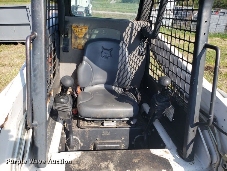 image for item DG7645 2008 Bobcat S160 skid steer