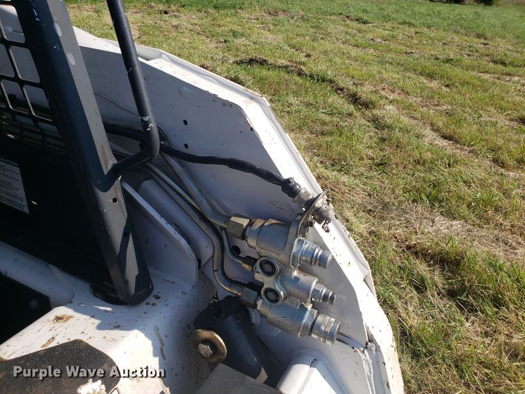 image for item DG7645 2008 Bobcat S160 skid steer