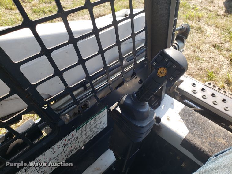 image for item DG7645 2008 Bobcat S160 skid steer