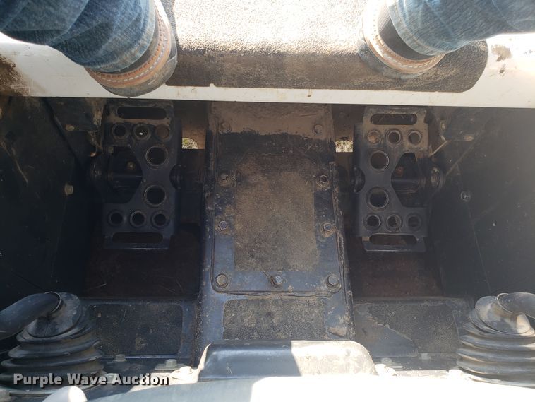 image for item DG7645 2008 Bobcat S160 skid steer