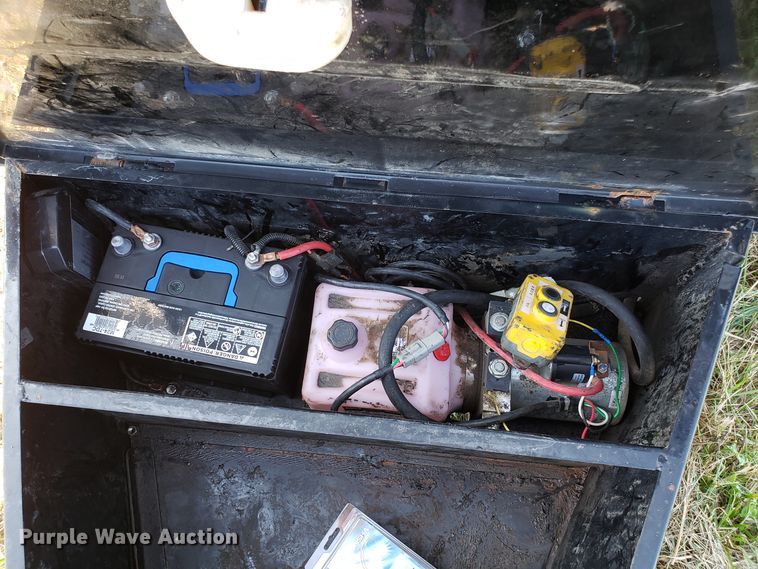 image for item DG7649 2016 H&H dump trailer