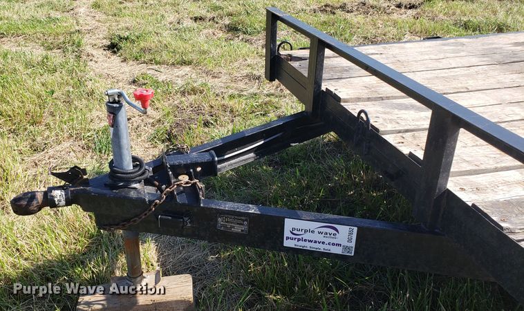 image for item DG7652 1999 Hull utility trailer