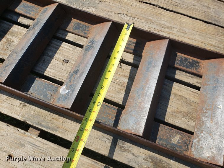 image for item DG7652 1999 Hull utility trailer